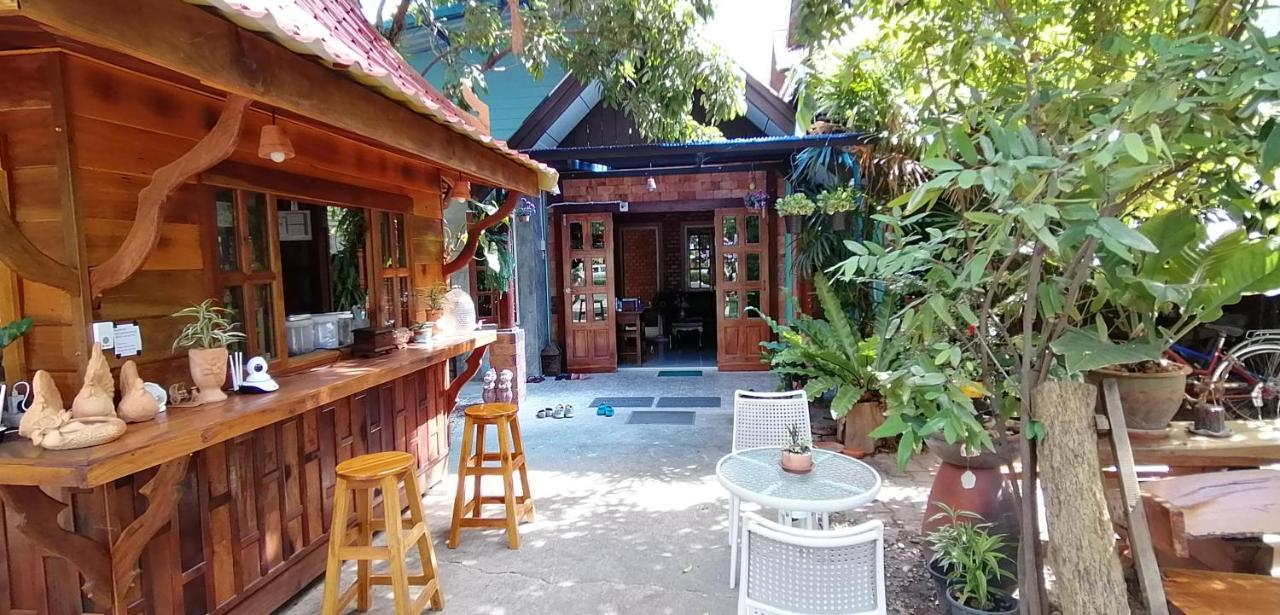 Sun Smile Hostel Ubon Ratchathani Ngoại thất bức ảnh
