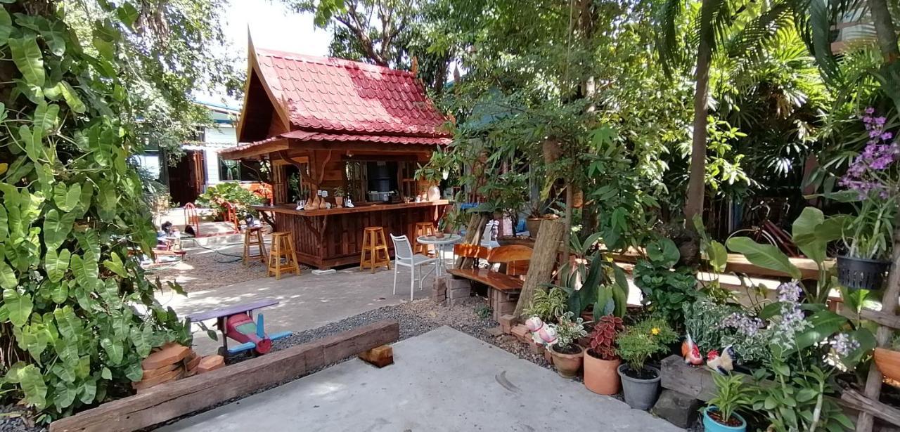 Sun Smile Hostel Ubon Ratchathani Ngoại thất bức ảnh