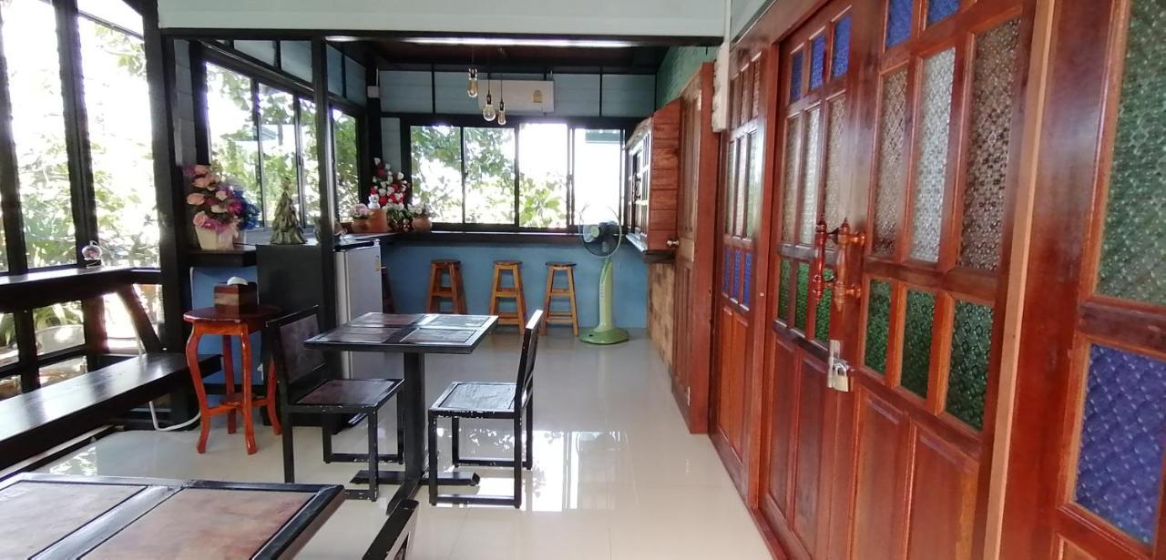 Sun Smile Hostel Ubon Ratchathani Ngoại thất bức ảnh