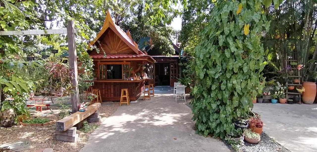 Sun Smile Hostel Ubon Ratchathani Ngoại thất bức ảnh