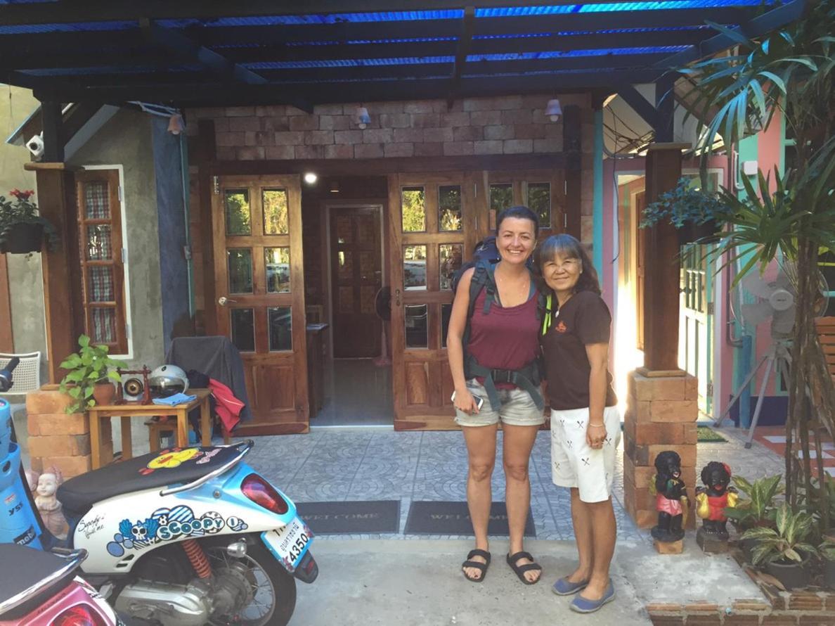 Sun Smile Hostel Ubon Ratchathani Ngoại thất bức ảnh