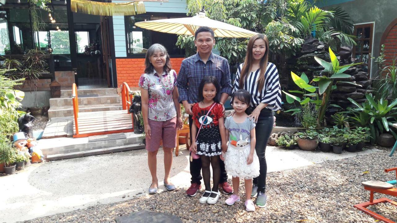 Sun Smile Hostel Ubon Ratchathani Ngoại thất bức ảnh