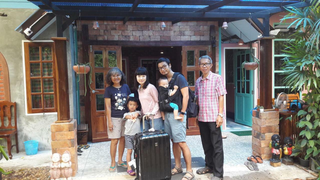 Sun Smile Hostel Ubon Ratchathani Ngoại thất bức ảnh